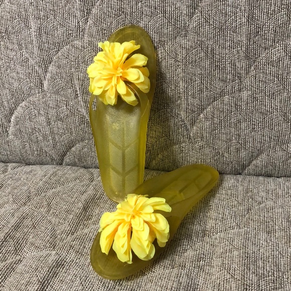 Yellow Italian 🇮🇹 beach sandals size 39 - Picture 3 of 5